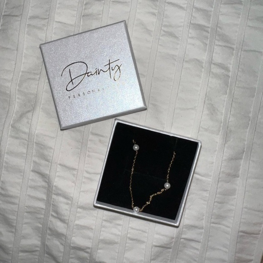 New Dainty Personalized jewelry pearl and gold colored necklace